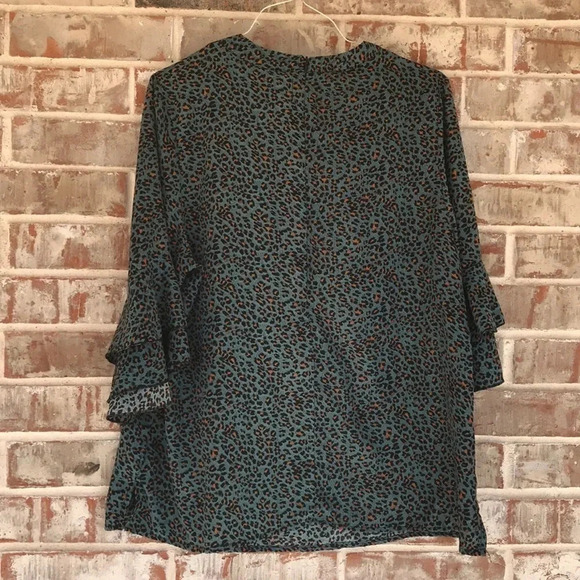 Grace & Emma Leopard Print Double Bell Sleeve Top - Picture 9 of 11